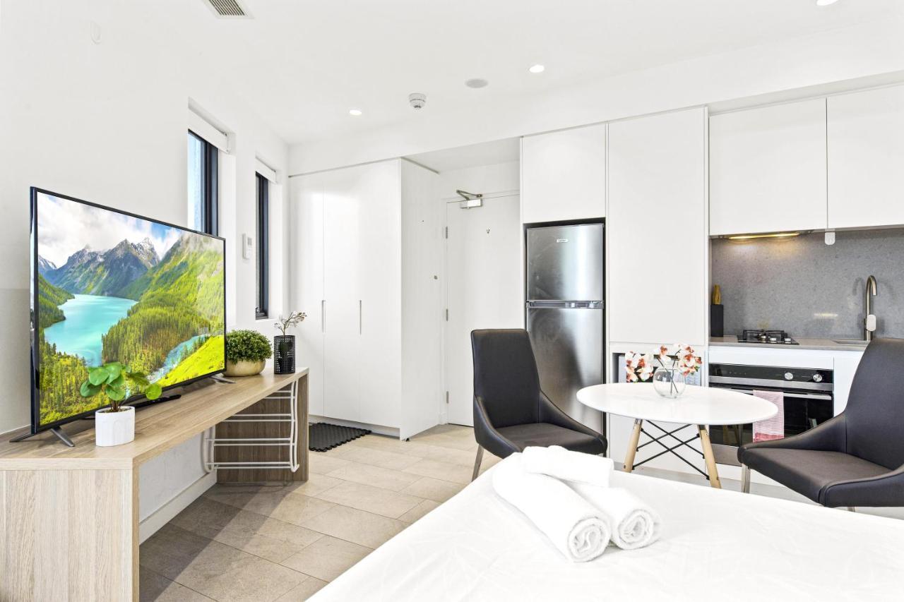 Studio For Long Term Tenants In Strathfield Cbd Sídney Exterior foto