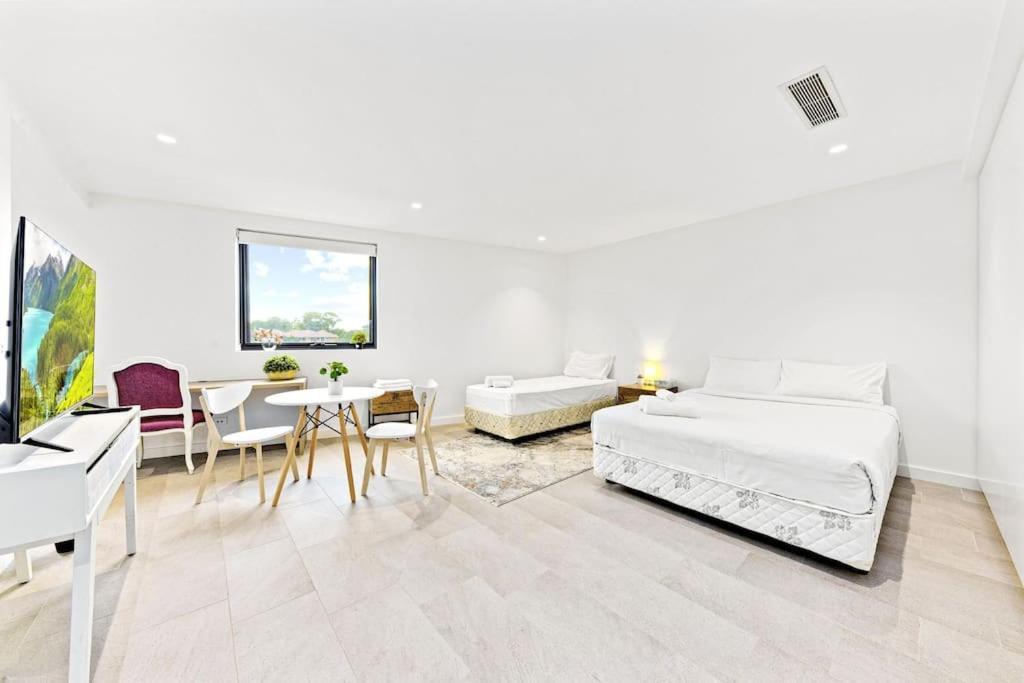 Studio For Long Term Tenants In Strathfield Cbd Sídney Exterior foto