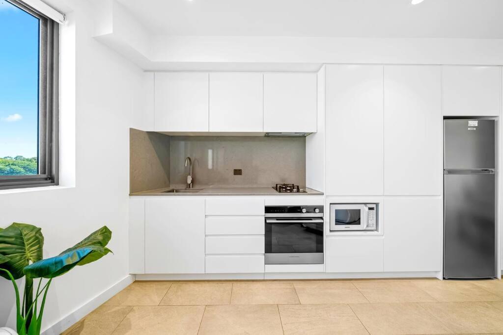 Studio For Long Term Tenants In Strathfield Cbd Sídney Exterior foto