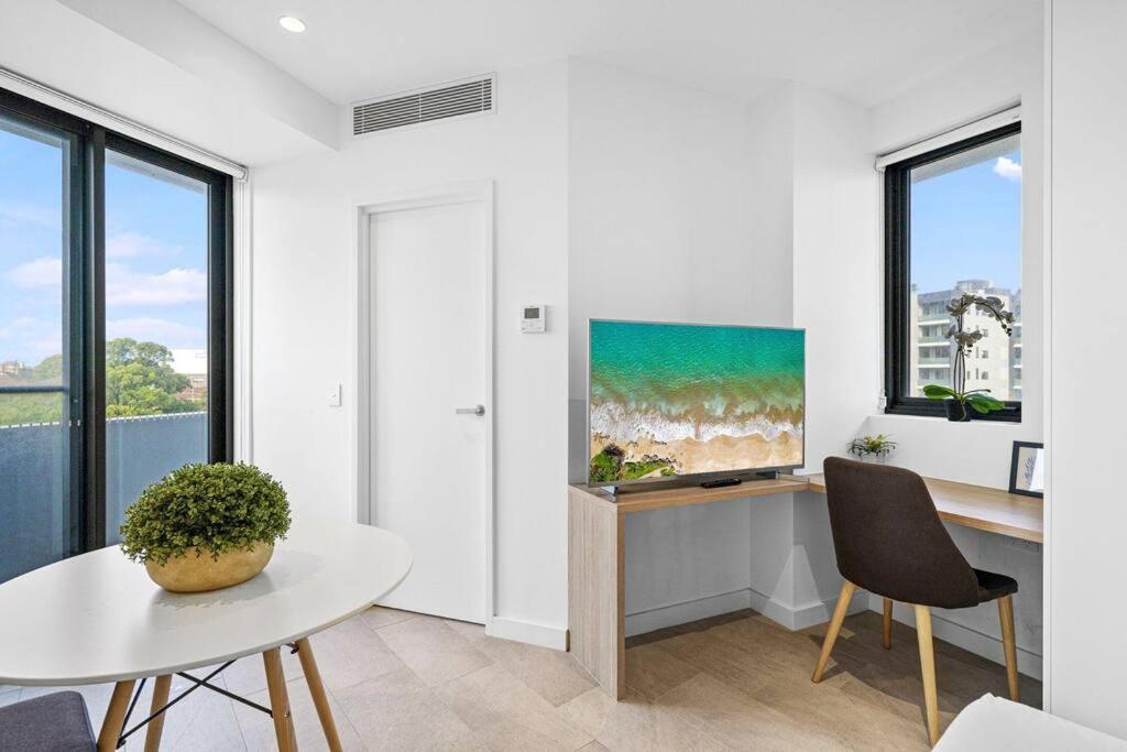 Studio For Long Term Tenants In Strathfield Cbd Sídney Exterior foto